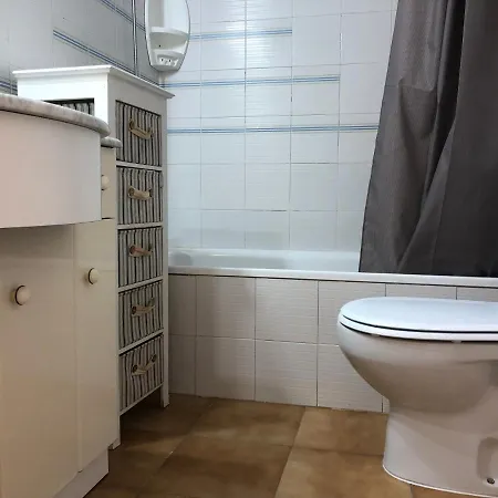 Appartamento Playa De - Apartamento En La Playa De Y Cerca Del Centro Roses